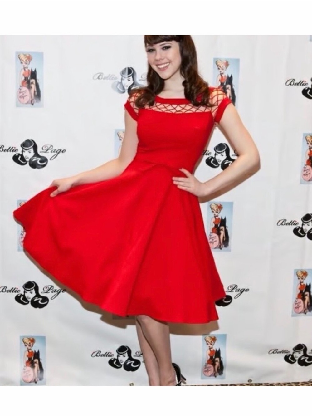 Tatyana red Alika swing midi dress size XL
New with tags!
